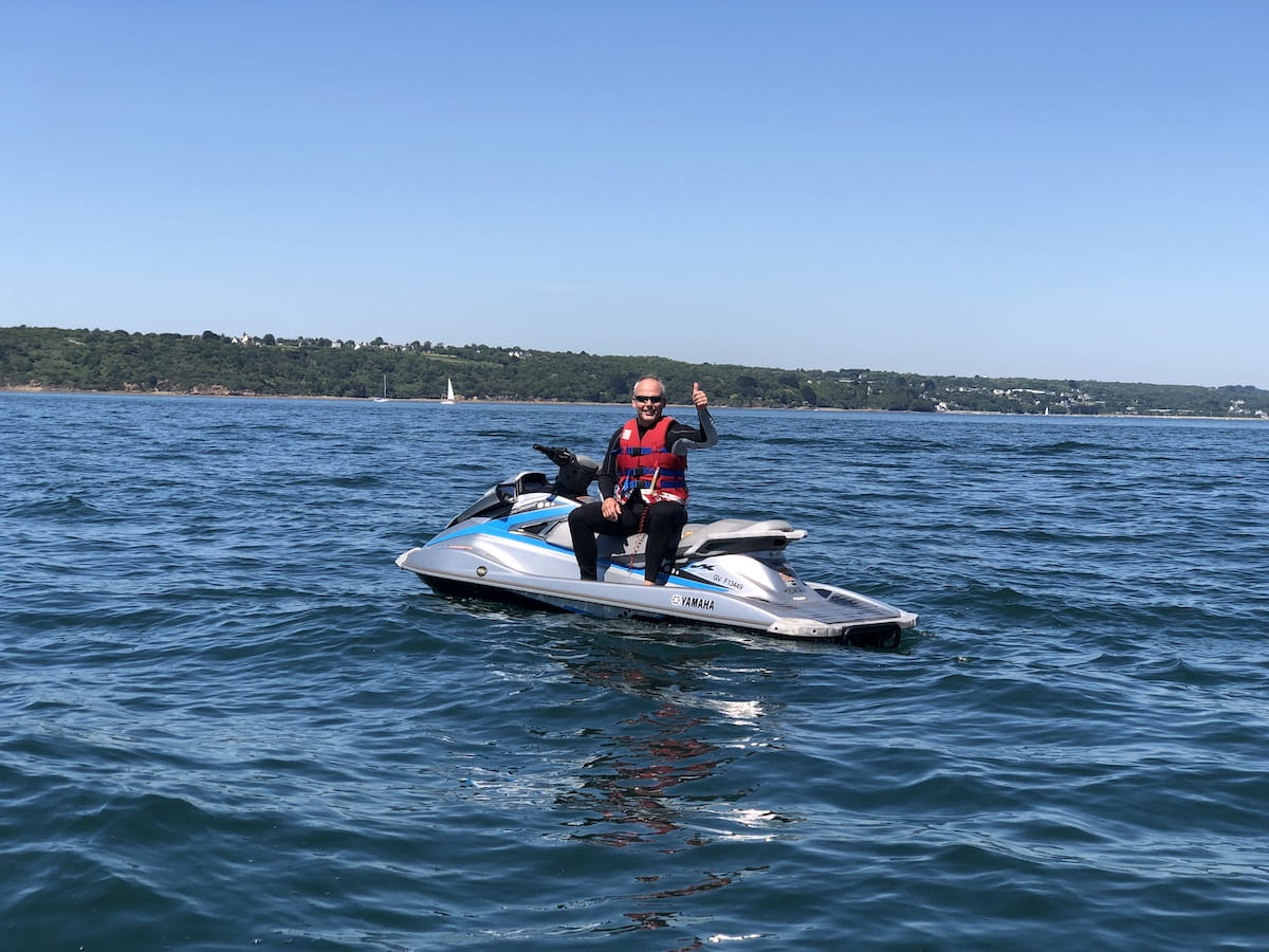 Jet Ski pouce en l'air